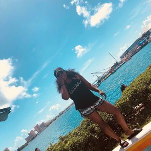 Meet your Posher, Tierra